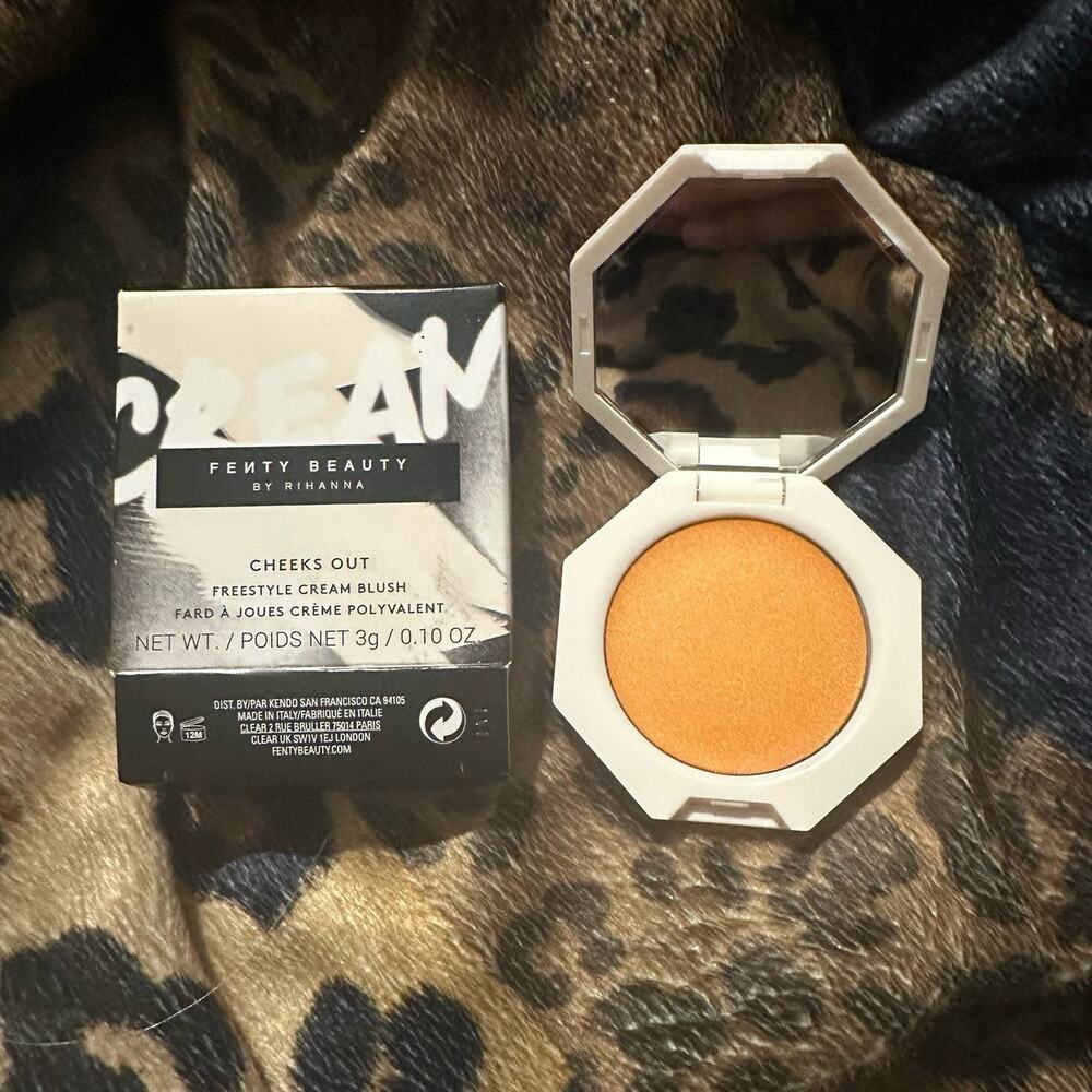 Fenty Beauty Cheeks Out